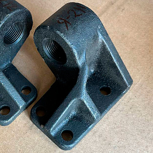 Вилка буксировочная 65117 правая